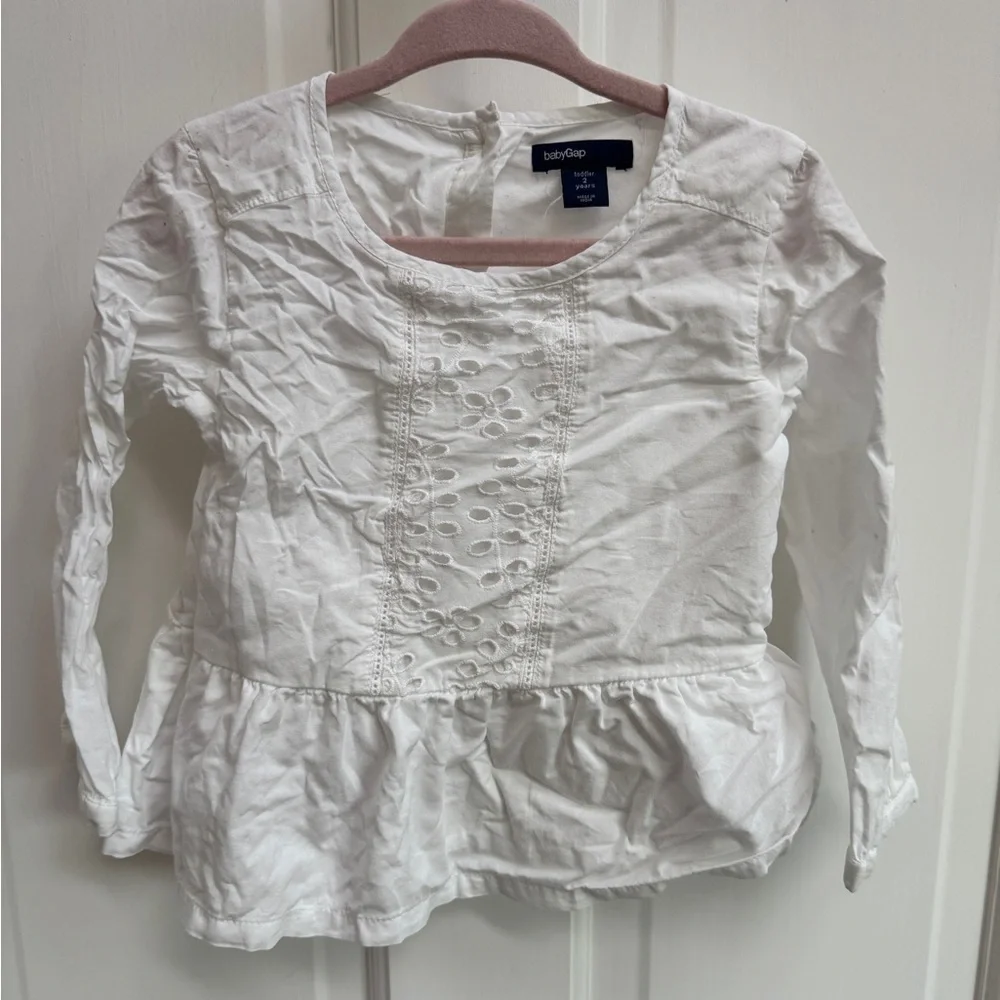 Baby Gap 2T Girls White Eyelit Long sleeve Blouse Top